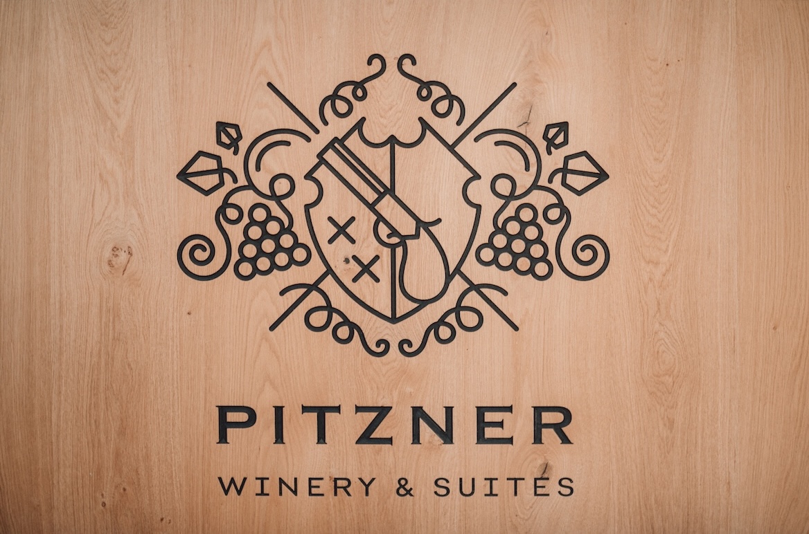 PACTORA Trading - Produzent - Pitzner Weingut - Karneid - Logo
